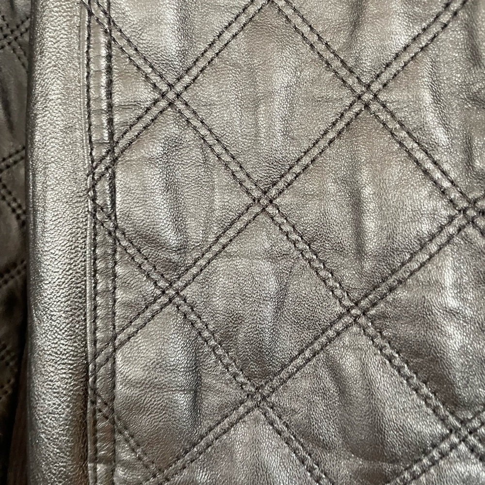 Ladies Medium Black Quilted Leather Moto Jacket by Wilson’s Leather - Picture 6 of 11